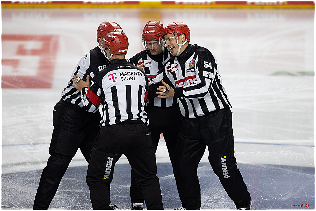 PENNY DEL 1; Kölner Haie - Schwenninger Wild Wings; Köln, 11.10.2024