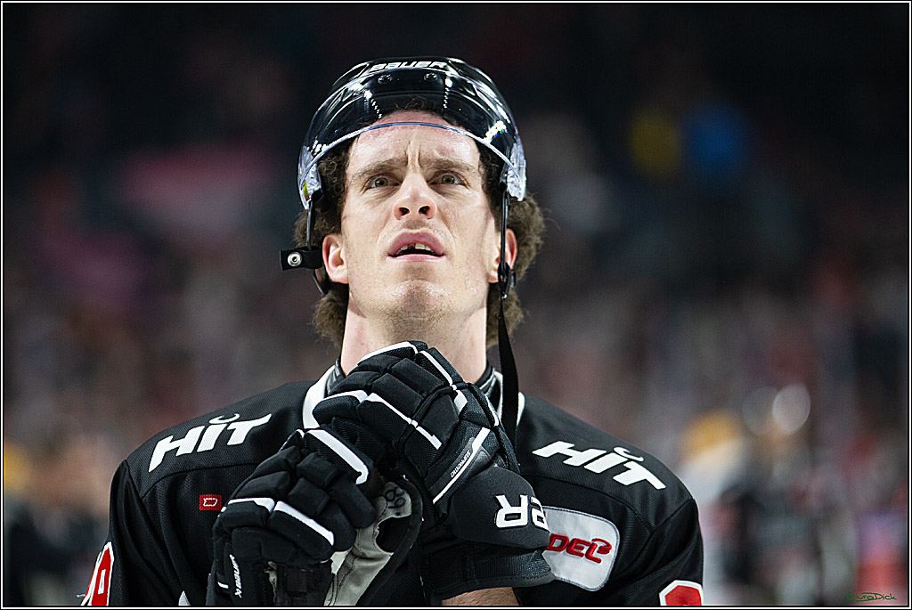 PENNY DEL; Koelner Haie-Pinguine Bremerhaven; Koeln, 15.11.2024