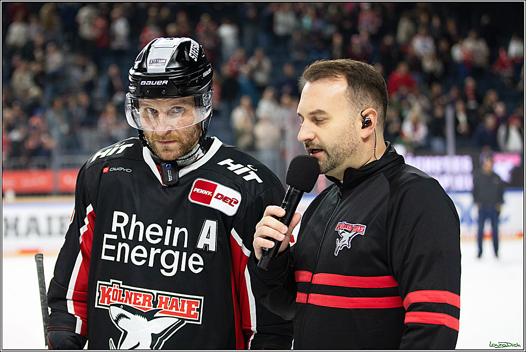 PENNY DEL; Koelner Haie-Pinguine Bremerhaven; Koeln, 15.11.2024