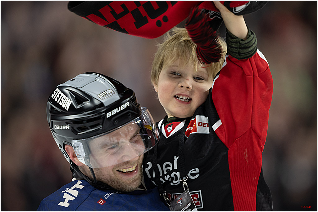 PENNY DEL 1; Kölner Haie - Augsburger Panther; Köln, 08.12.2024