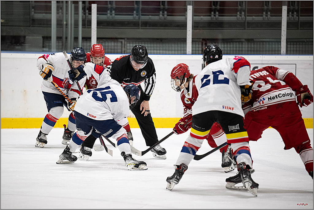 Freundschaftsspiel Junghaie U17 - Nationalmannschaft GRB U18; Köln, 18.12.2024