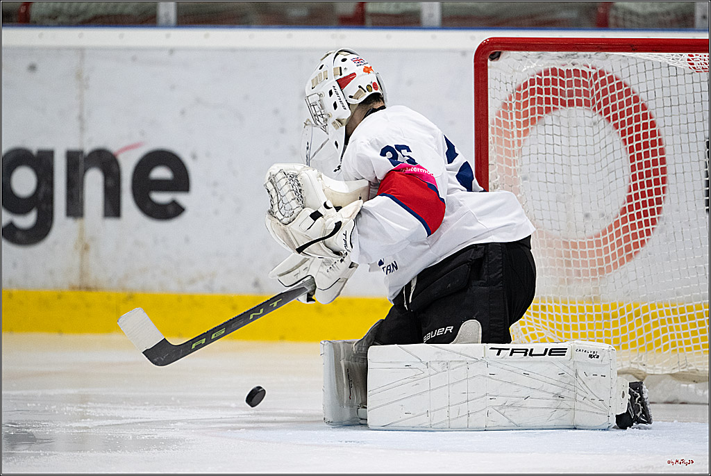 Freundschaftsspiel Junghaie U17 - Nationalmannschaft GRB U18; Köln, 18.12.2024