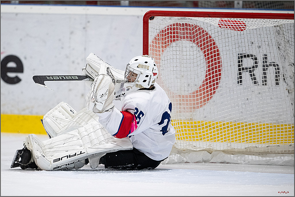 Freundschaftsspiel Junghaie U17 - Nationalmannschaft GRB U18; Köln, 18.12.2024
