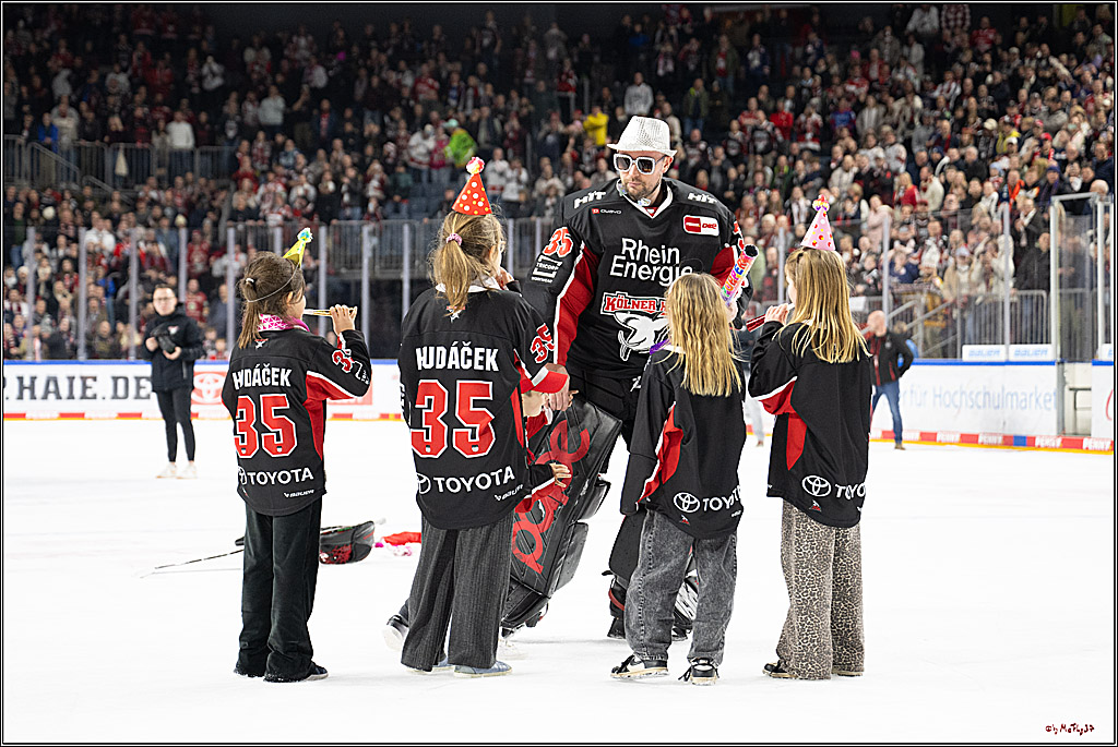 PENNY DEL 1; Kölner Haie - Löwen Frankfurt; Köln, 30.12.2024
