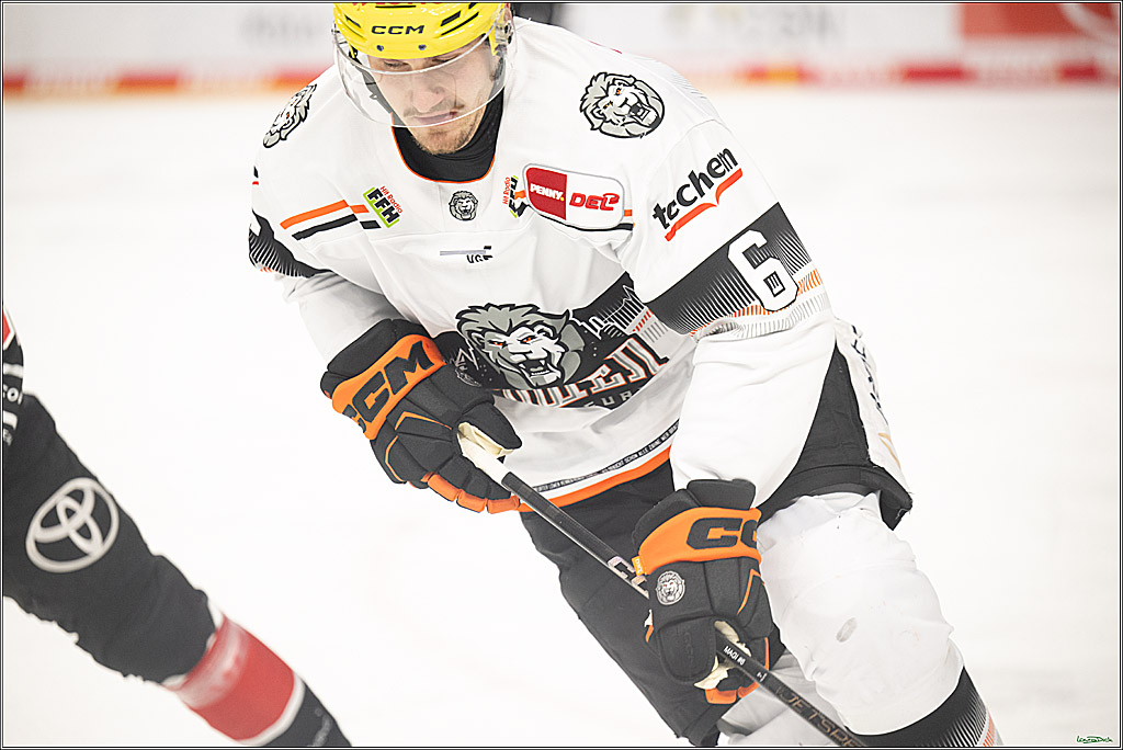 PENNY DEL; Koelner Haie- Loewen Frankfurt; Koeln, 30.12.2024