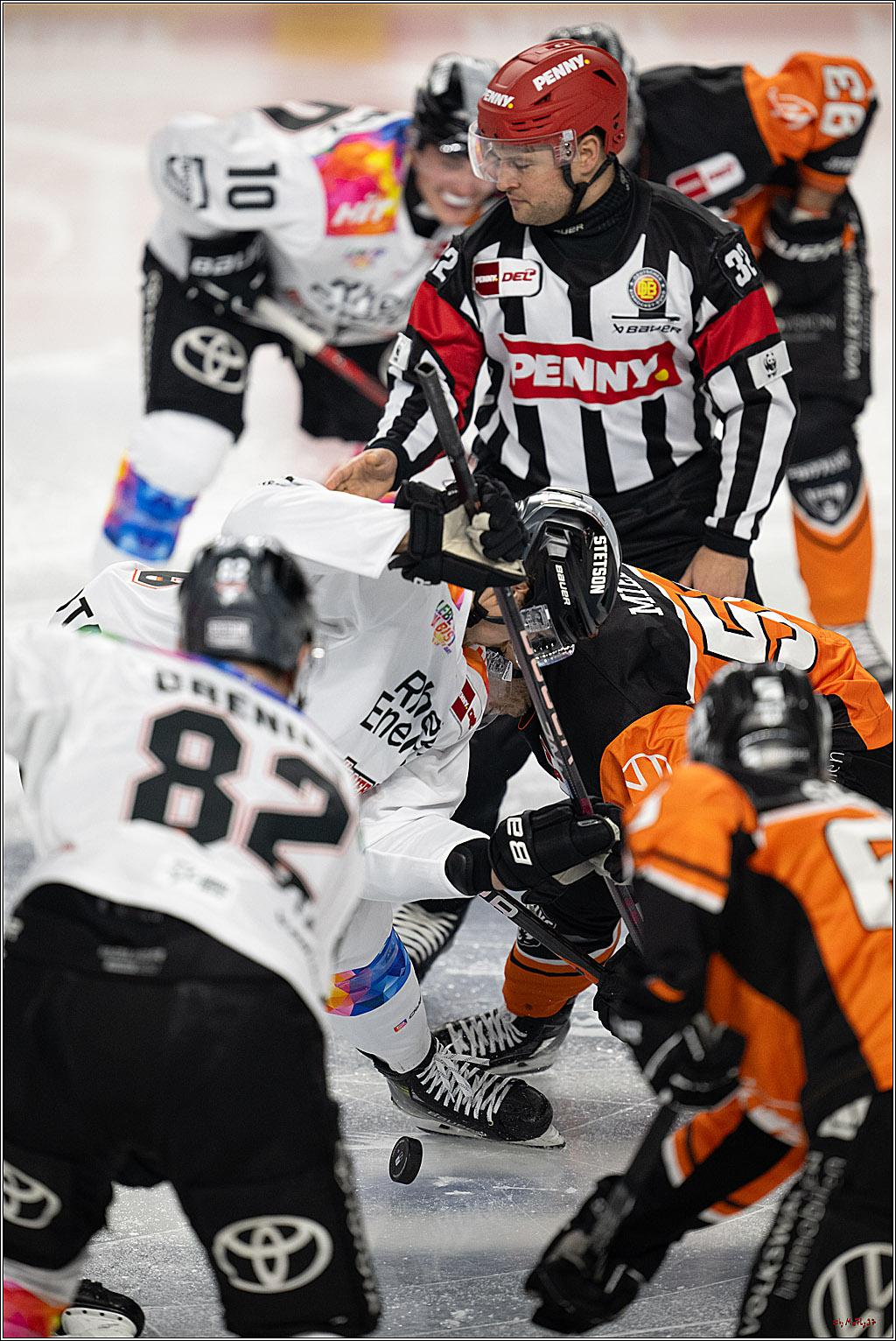 PENNY DEL 1; Kölner Haie - Grizzlys Wolfsburg; Köln, 10.01.2025