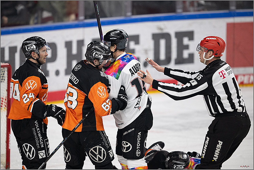 PENNY DEL 1; Kölner Haie - Grizzlys Wolfsburg; Köln, 10.01.2025