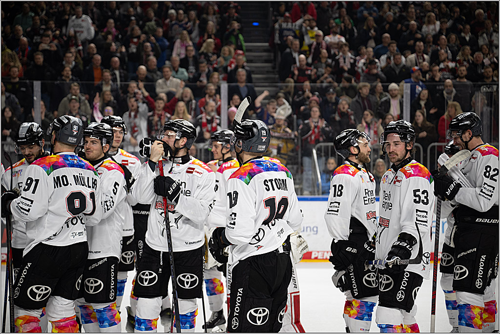 PENNY DEL 1; Kölner Haie - Grizzlys Wolfsburg; Köln, 10.01.2025
