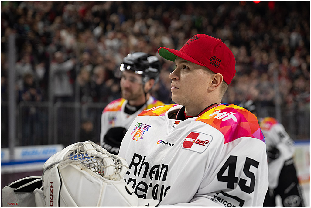 PENNY DEL 1; Kölner Haie - Grizzlys Wolfsburg; Köln, 10.01.2025