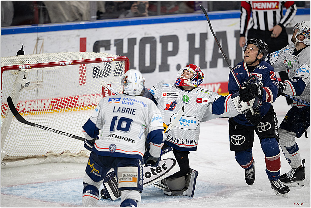 PENNY DEL 1; Kölner Haie - Iserlohn Roosters; Köln, 04.03.2025