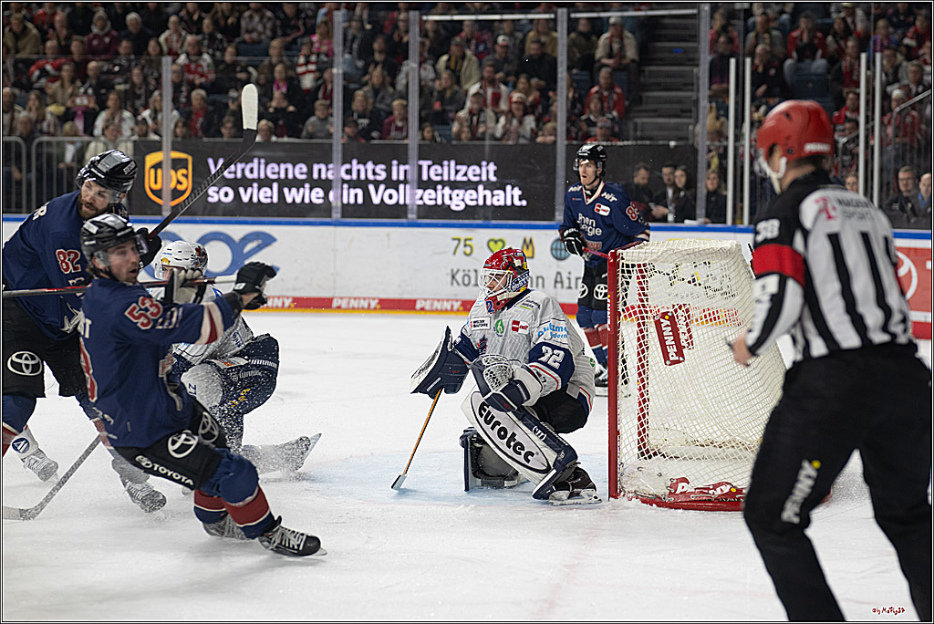 PENNY DEL 1; Kölner Haie - Iserlohn Roosters; Köln, 04.03.2025
