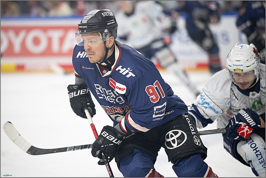 PENNY DEL; Koelner Haie-Iserlohn Roosters; Koeln, 04.03.2025