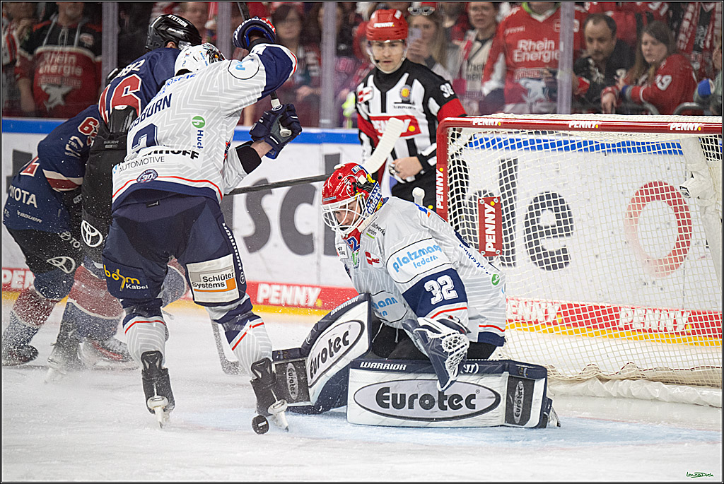 PENNY DEL; Koelner Haie-Iserlohn Roosters; Koeln, 04.03.2025