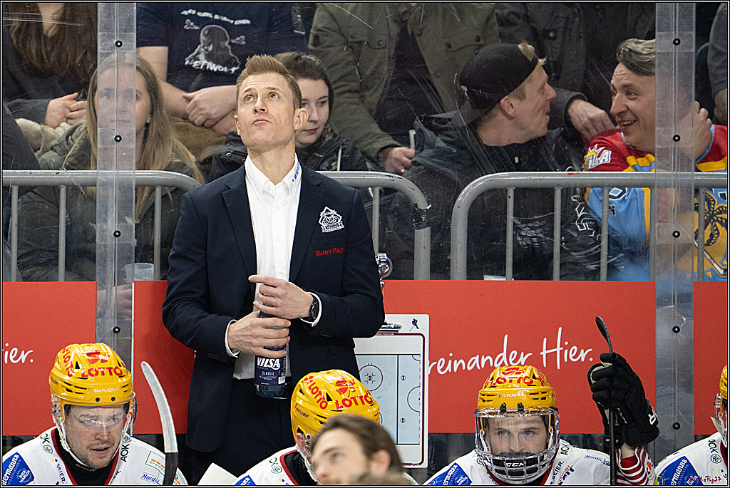 PENNY DEL 1; Kölner Haie - Fischtown Pinguins Bremerhaven; Köln, 07.03.2025