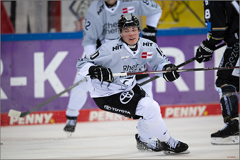 PENNY DEL 1 - Playoff Viertelfinale; Fischtown Pinguins Bremerhaven - Kölner Haie; Bremerhaven, 16.03.2025