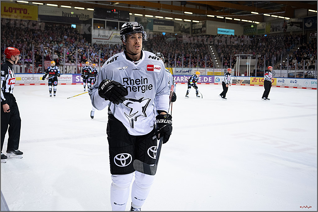 PENNY DEL 1 - Playoff Viertelfinale; Fischtown Pinguins Bremerhaven - Kölner Haie; Bremerhaven, 16.03.2025