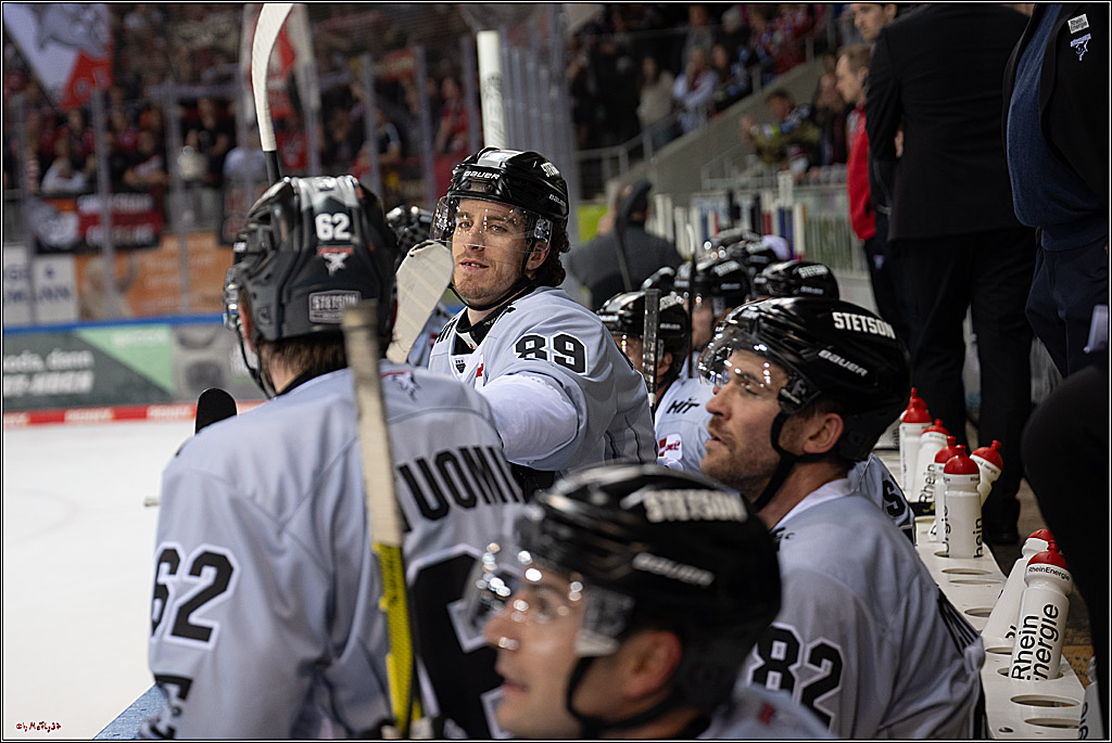PENNY DEL 1 - Playoff Viertelfinale; Fischtown Pinguins Bremerhaven - Kölner Haie; Bremerhaven, 16.03.2025