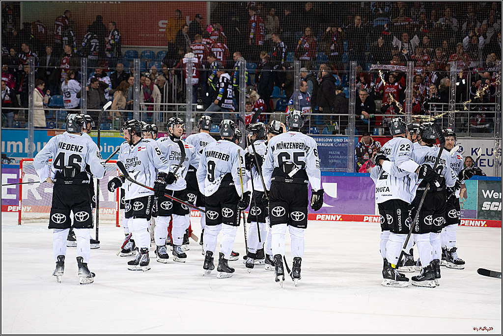 PENNY DEL 1 - Playoff Viertelfinale; Fischtown Pinguins Bremerhaven - Kölner Haie; Bremerhaven, 16.03.2025