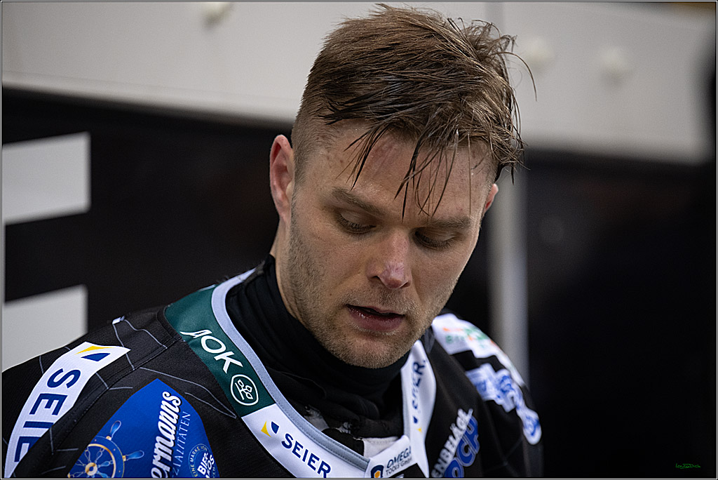 PENNY DEL; Fischtown Pinguins-Koelner Haie; Bremerhaven, 16.03.2025