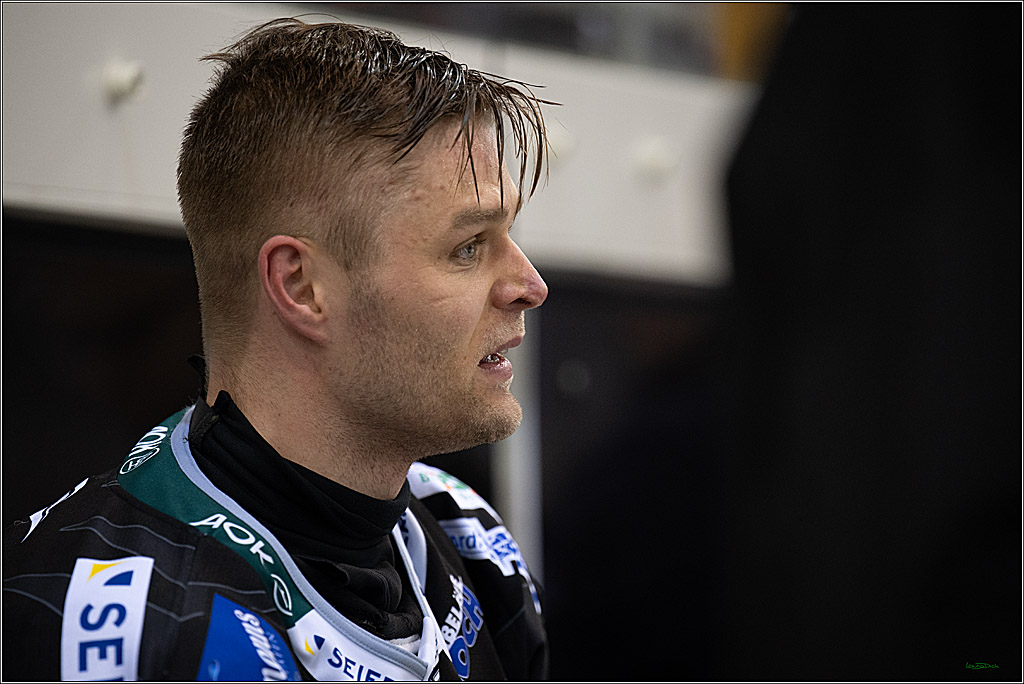 PENNY DEL; Fischtown Pinguins-Koelner Haie; Bremerhaven, 16.03.2025