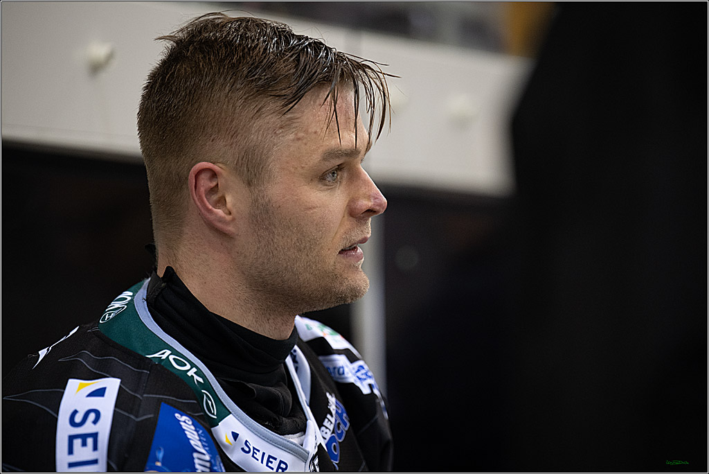 PENNY DEL; Fischtown Pinguins-Koelner Haie; Bremerhaven, 16.03.2025