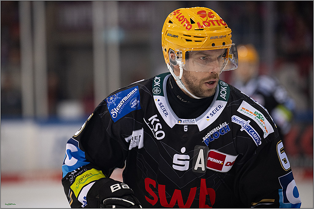PENNY DEL; Fischtown Pinguins-Koelner Haie; Bremerhaven, 16.03.2025