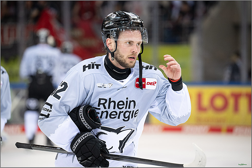 PENNY DEL; Fischtown Pinguins-Koelner Haie; Bremerhaven, 16.03.2025