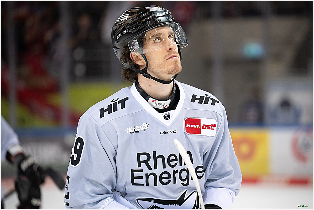 PENNY DEL; Fischtown Pinguins-Koelner Haie; Bremerhaven, 16.03.2025
