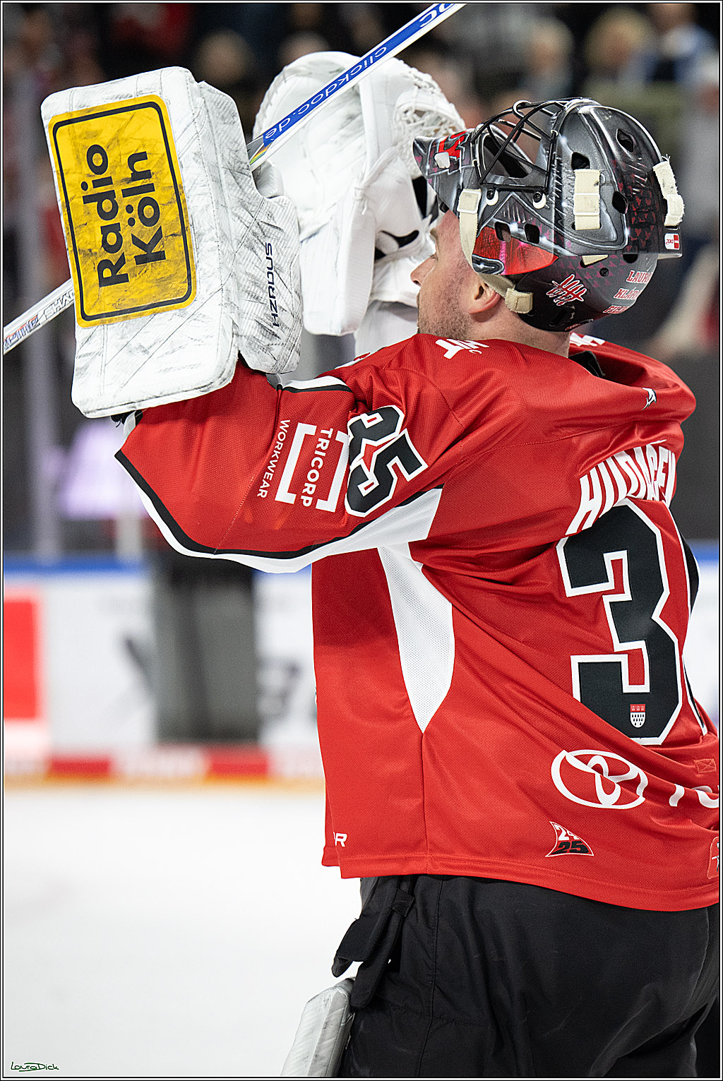 PENNY DEL; Koelner Haie- Fischtown Bremerhaven; Koeln, 18.03.2025