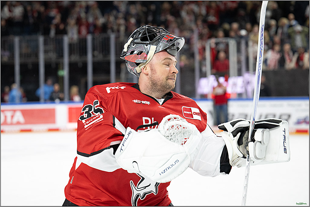 PENNY DEL; Koelner Haie- Fischtown Bremerhaven; Koeln, 18.03.2025