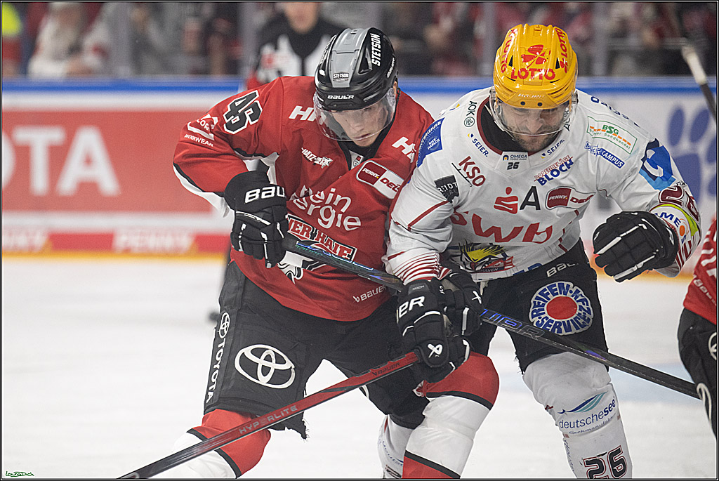 PENNY DEL; Koelner Haie- Fischtown Bremerhaven; Koeln, 18.03.2025