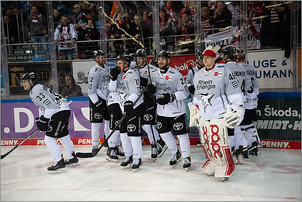 PENNY DEL 1 - Playoff Viertelfinale; Fischtown Pinguins Bremerhaven - Kölner Haie; Bermerhaven, 21.03.2025
