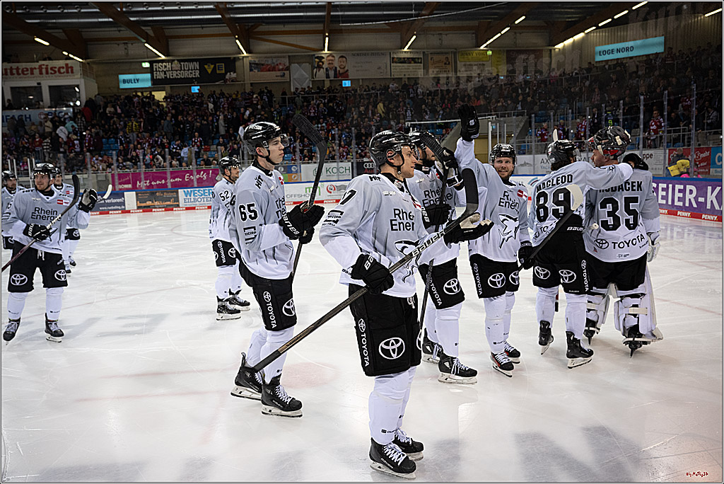 PENNY DEL 1 - Playoff Viertelfinale; Fischtown Pinguins Bremerhaven - Kölner Haie; Bermerhaven, 21.03.2025
