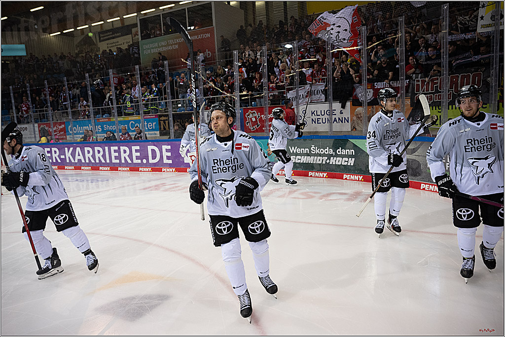 PENNY DEL 1 - Playoff Viertelfinale; Fischtown Pinguins Bremerhaven - Kölner Haie; Bermerhaven, 21.03.2025