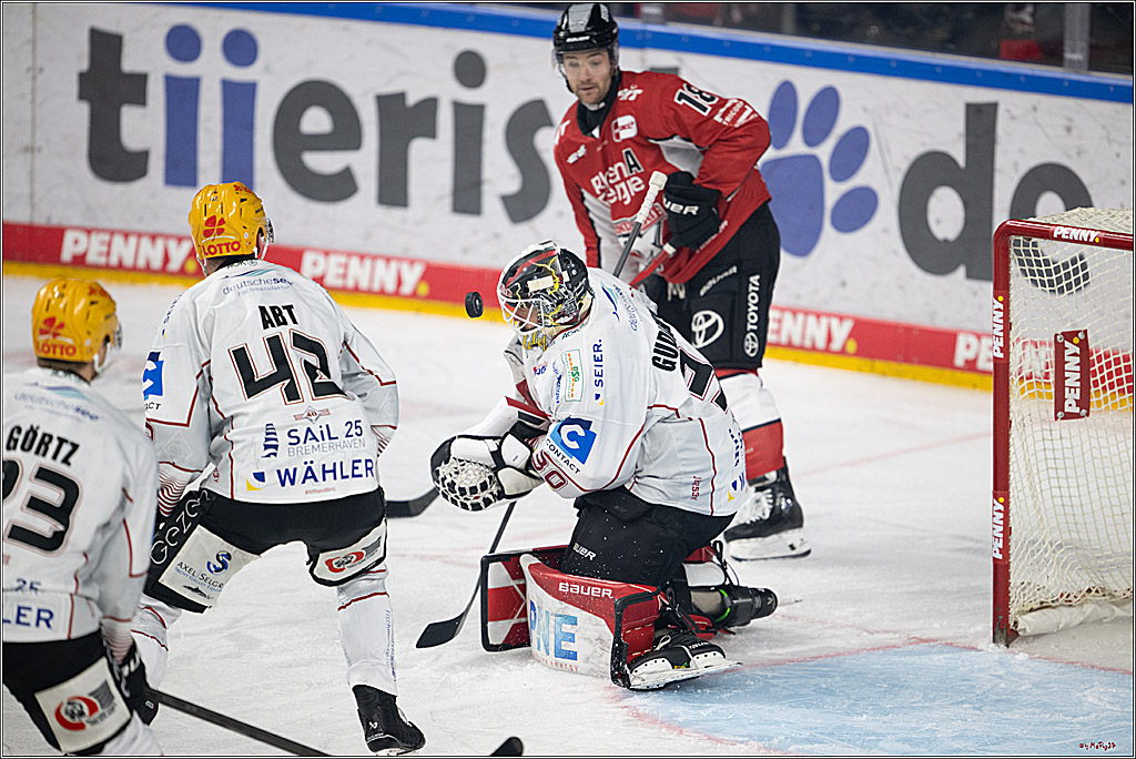 PENNY DEL 1 - Playoff Viertelfinale; Kölner Haie - Fischtown Pinguins Bremerhaven; Köln, 24.03.2025