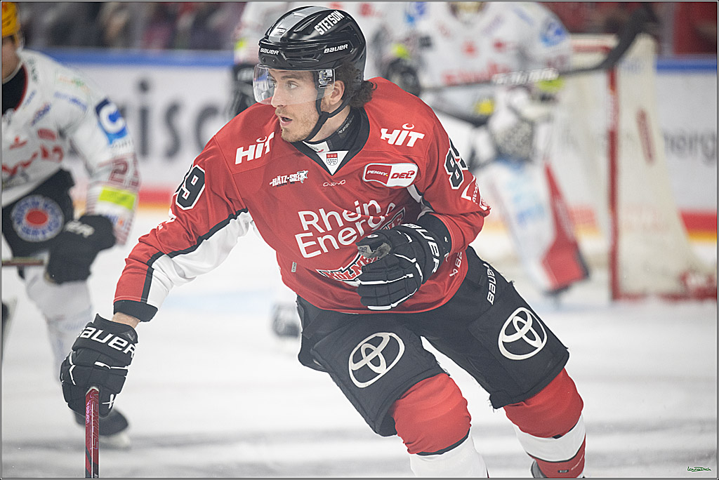 PENNY DEL; Koelner Haie- Fischtown Bremerhaven; Koeln, 24.03.2025