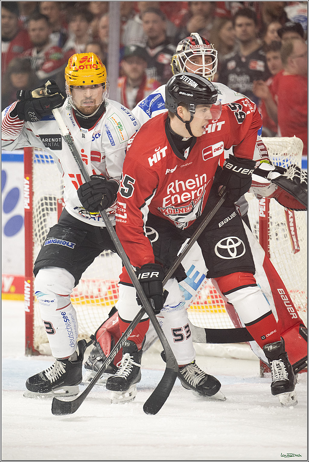 PENNY DEL; Koelner Haie- Fischtown Bremerhaven; Koeln, 24.03.2025