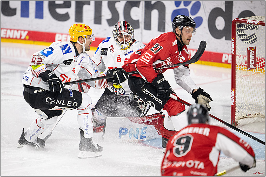 PENNY DEL 1 - Playoff Viertelfinale; Kölner Haie - Fischtown Pinguins Bremerhaven; Köln, 28.03.2025