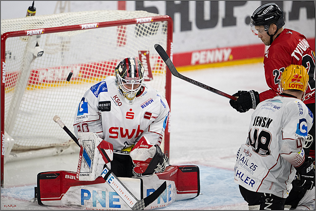 PENNY DEL 1 - Playoff Viertelfinale; Kölner Haie - Fischtown Pinguins Bremerhaven; Köln, 28.03.2025