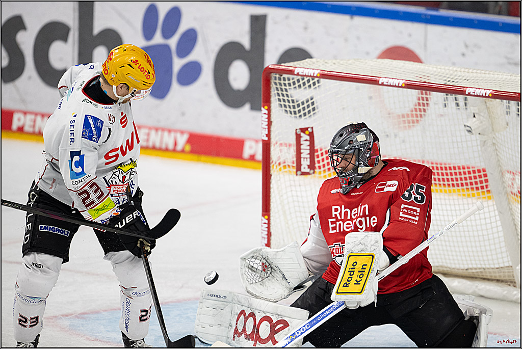 PENNY DEL 1 - Playoff Viertelfinale; Kölner Haie - Fischtown Pinguins Bremerhaven; Köln, 28.03.2025