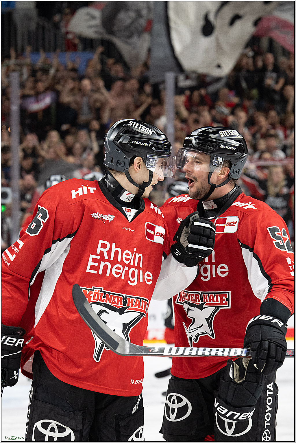 PENNY DEL; Koelner Haie- Fischtown Bremerhaven; Koeln, 28.03.2025