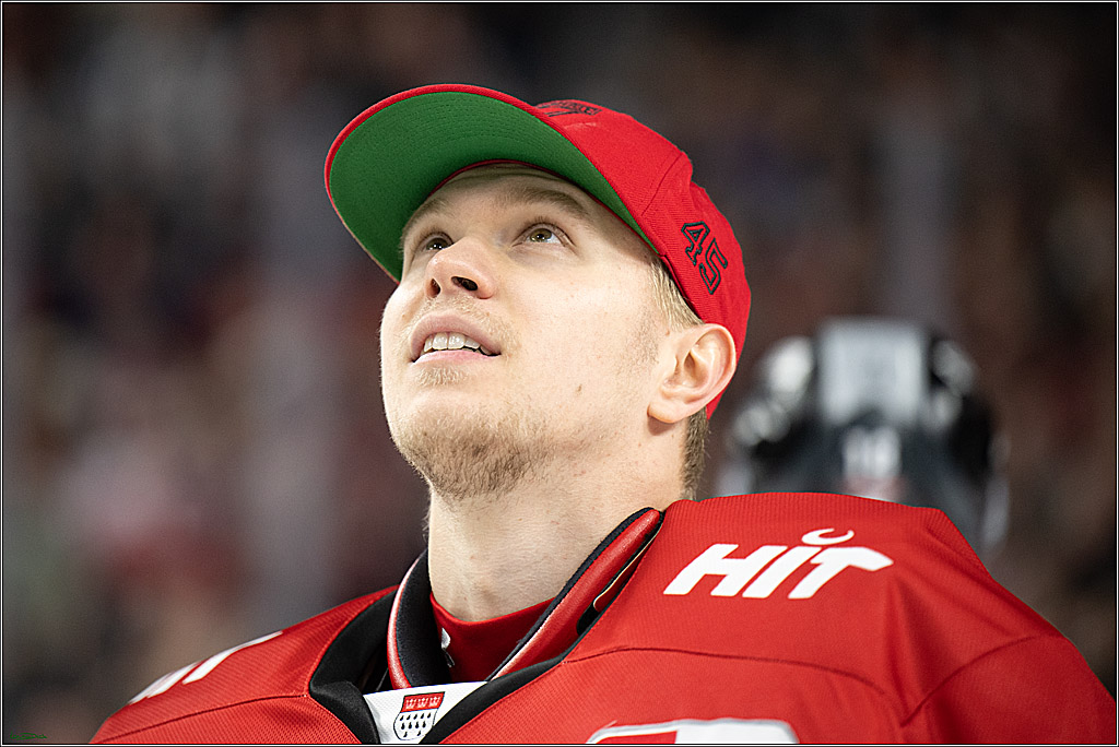 PENNY DEL; Koelner Haie- Fischtown Bremerhaven; Koeln, 28.03.2025