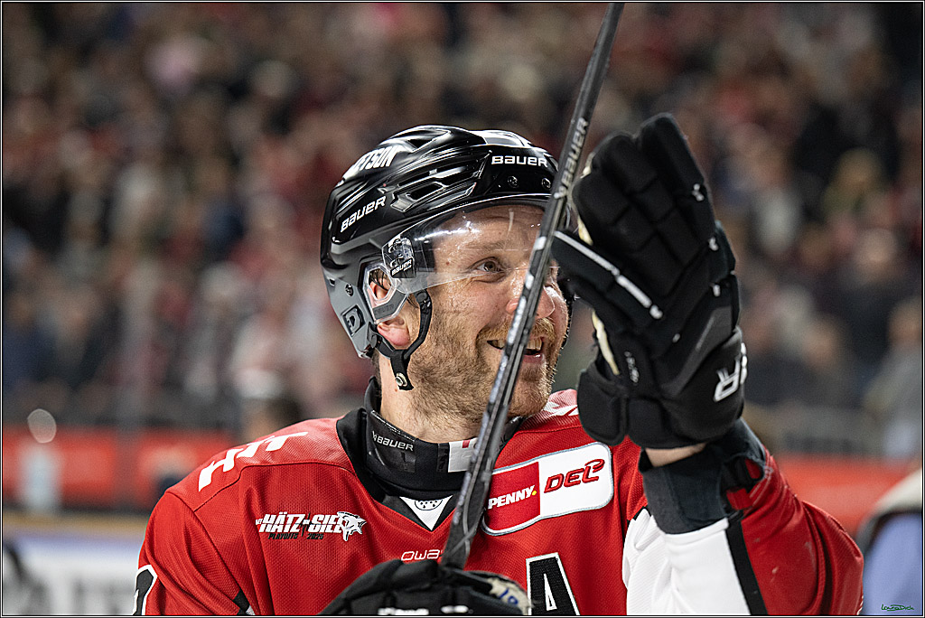 PENNY DEL; Koelner Haie- Fischtown Bremerhaven; Koeln, 28.03.2025