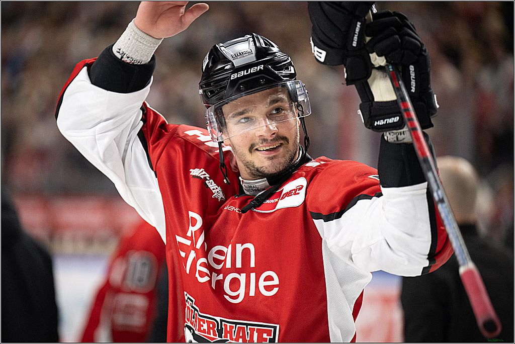 PENNY DEL; Koelner Haie- Fischtown Bremerhaven; Koeln, 28.03.2025
