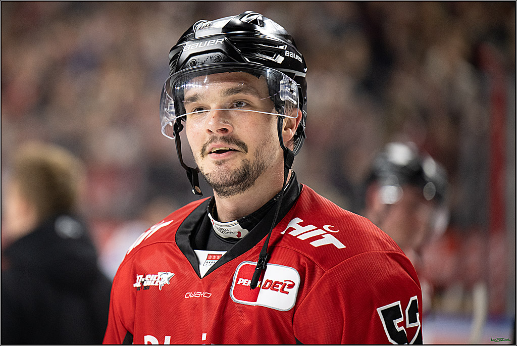 PENNY DEL; Koelner Haie- Fischtown Bremerhaven; Koeln, 28.03.2025