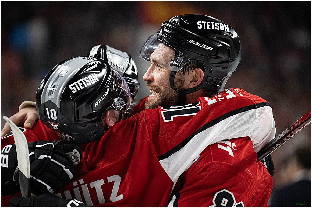 PENNY DEL; Koelner Haie- Fischtown Bremerhaven; Koeln, 28.03.2025