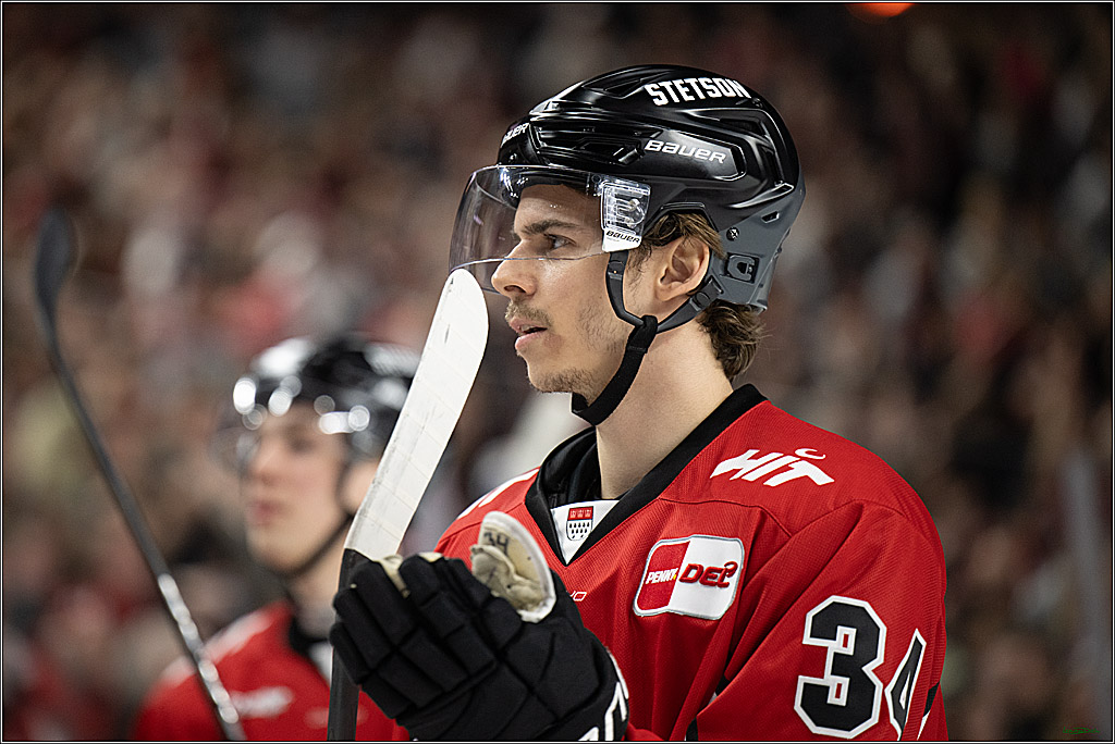 PENNY DEL; Koelner Haie- Fischtown Bremerhaven; Koeln, 28.03.2025