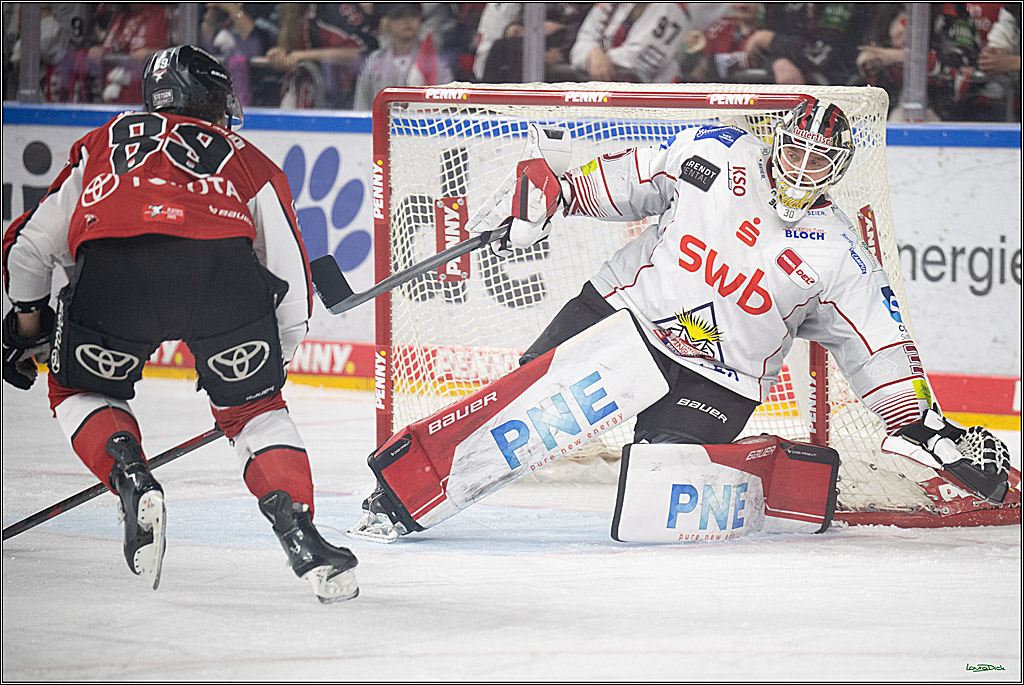 PENNY DEL 1 - Playoff Viertelfinale; Kölner Haie - Fischtown Pinguins Bremerhaven; Köln, 28.03.2025