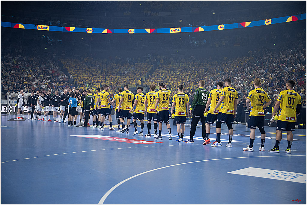 DHB-Pokal Lidl-F4 - THW Kiel - Rhein-Neckar Löwen; Köln, 12.04.2025