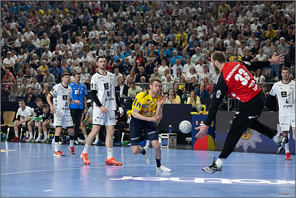 DHB-Pokal Lidl-F4 - THW Kiel - Rhein-Neckar Löwen; Köln, 12.04.2025